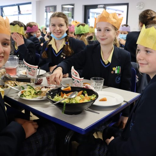 SS Christmas Lunch 2021 (11)