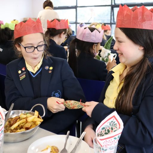 SS Christmas Lunch 2021 (18)