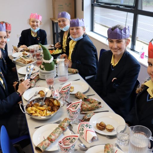 SS Christmas Lunch 2021 (5)