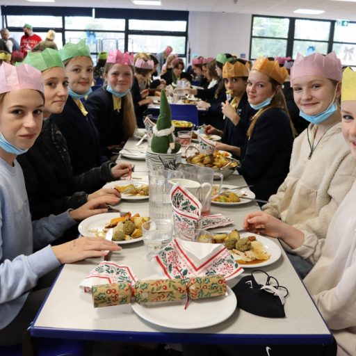 SS Christmas Lunch 2021 (50)