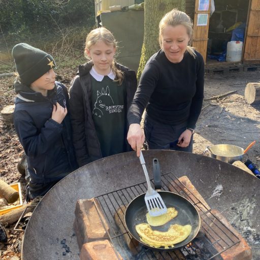 Y6 Forest School Pancakes (16) (Large)