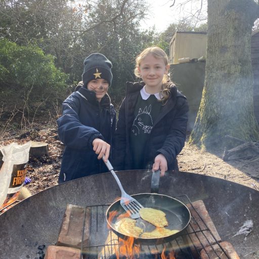 Y6 Forest School Pancakes (19) (Large)
